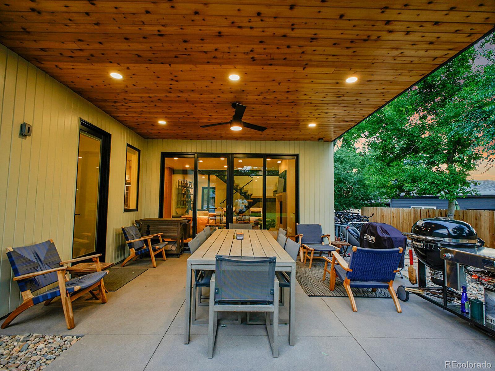 MLS Image #40 for 300  oneida street,denver, Colorado