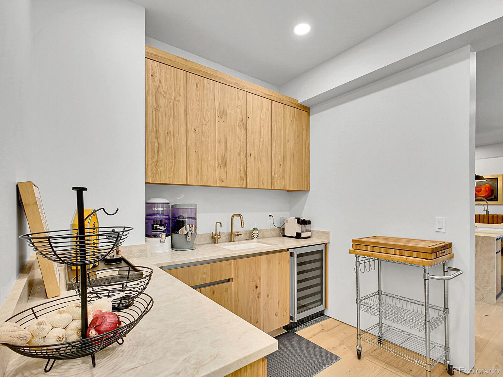 MLS Image #8 for 300  oneida street,denver, Colorado