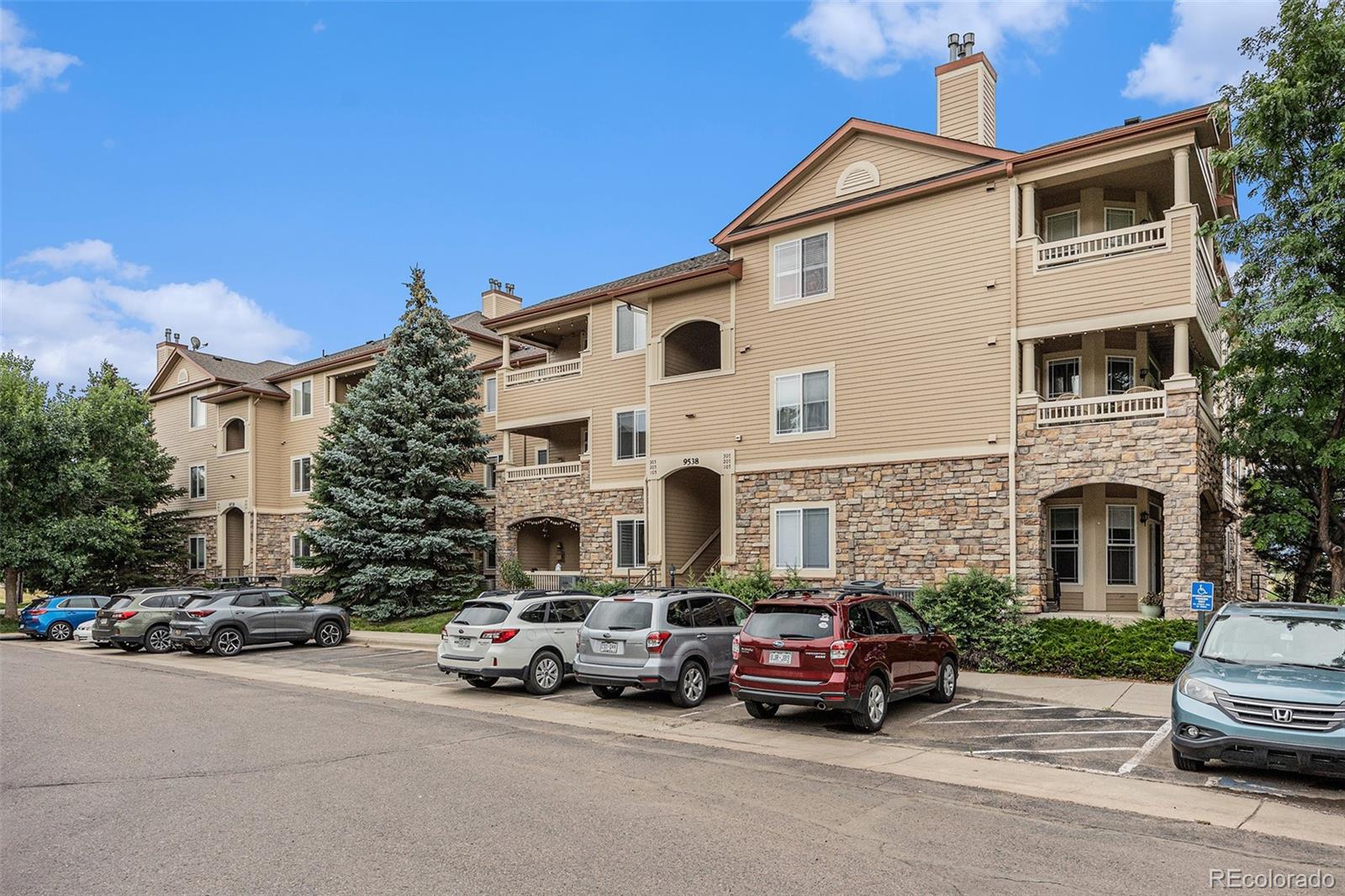 MLS Image #17 for 9538 w san juan circle,littleton, Colorado
