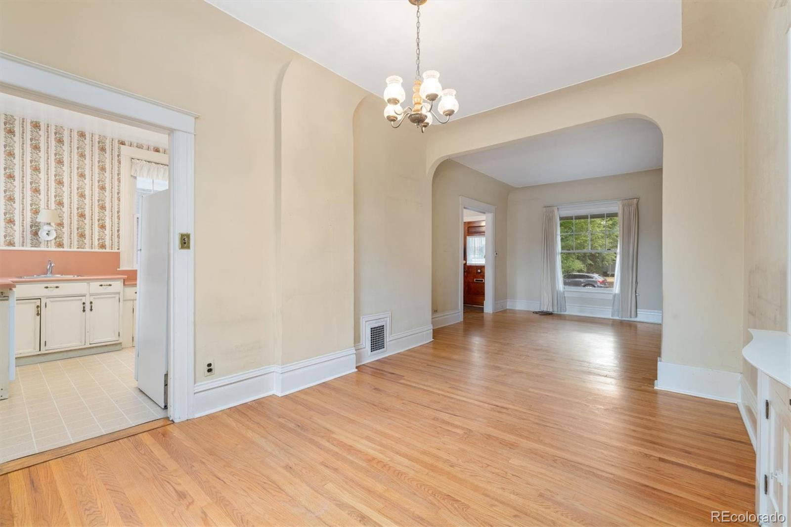 MLS Image #11 for 513 e 1st avenue,denver, Colorado