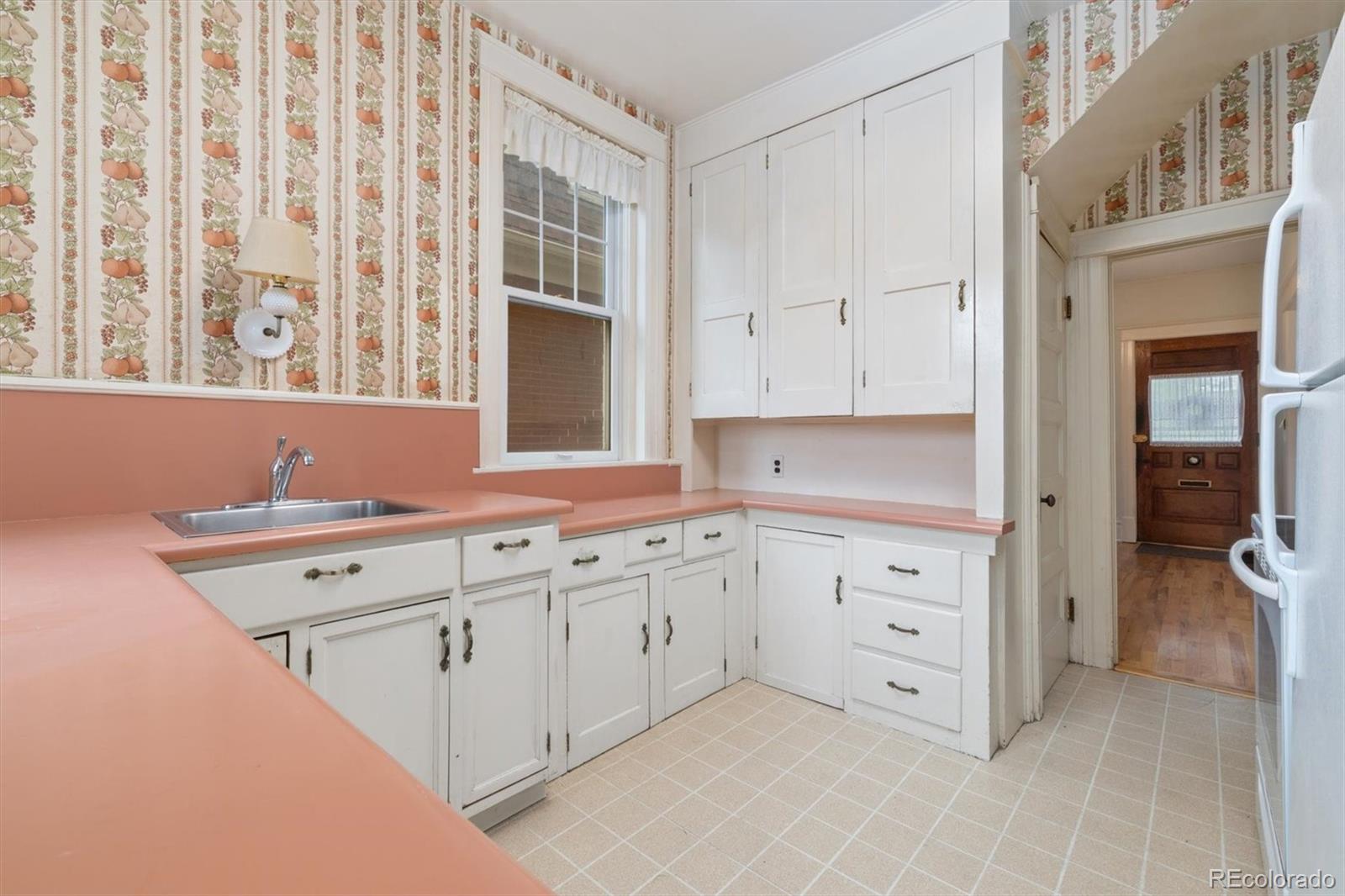 MLS Image #12 for 513 e 1st avenue,denver, Colorado