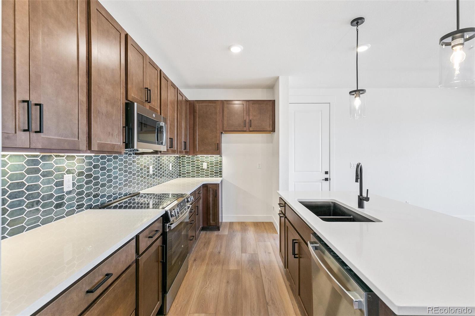 MLS Image #13 for 28564 e 6th place,watkins, Colorado