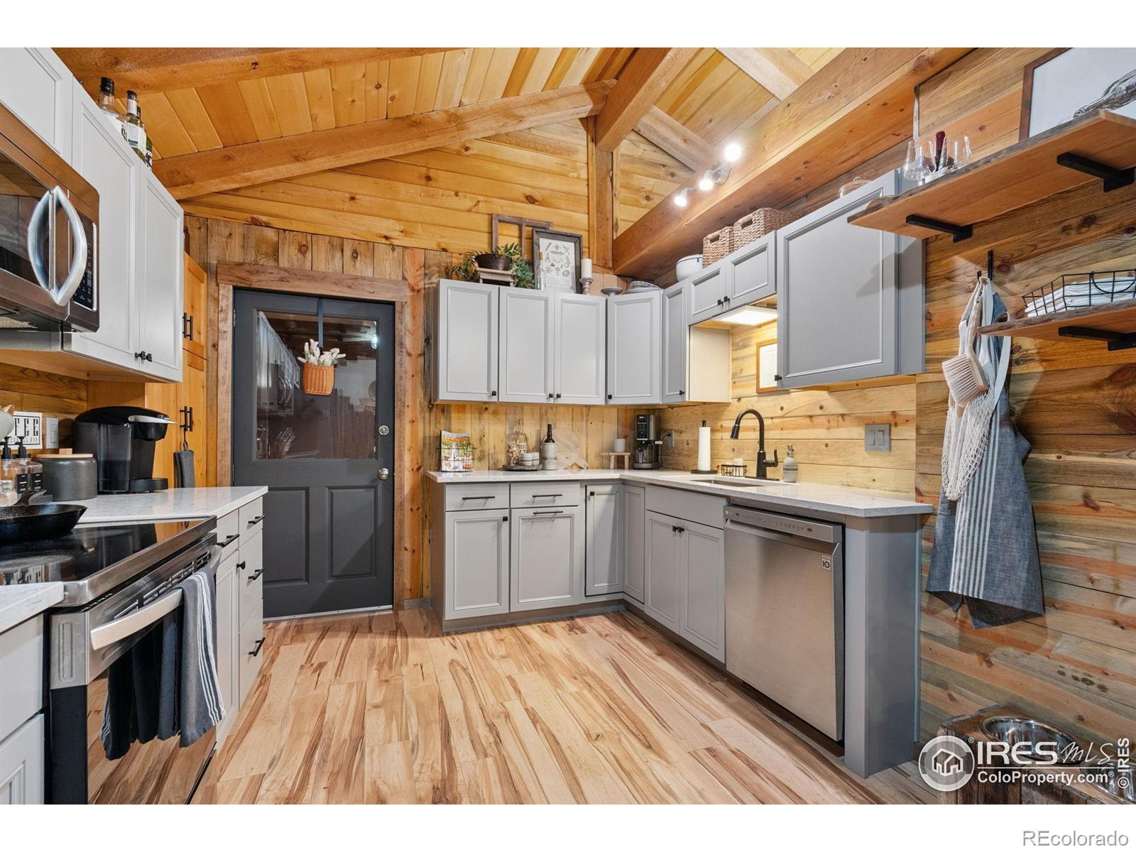 MLS Image #9 for 32224  poudre canyon road,bellvue, Colorado
