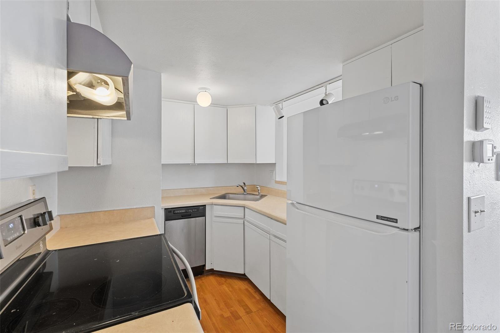 MLS Image #18 for 323 s taft court,louisville, Colorado