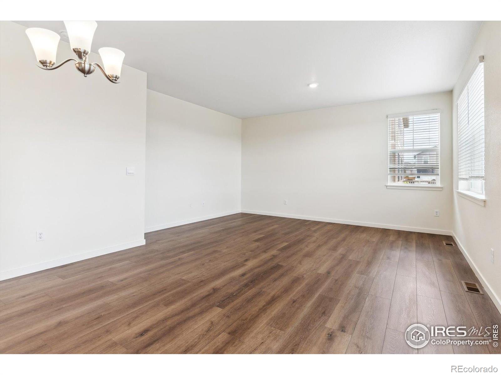 MLS Image #10 for 9929  ceylon court,commerce city, Colorado