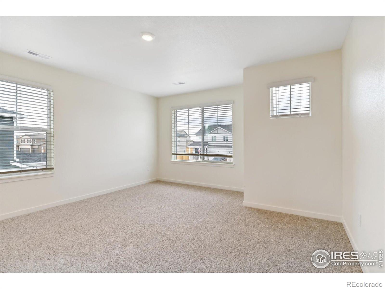 MLS Image #16 for 9929  ceylon court,commerce city, Colorado