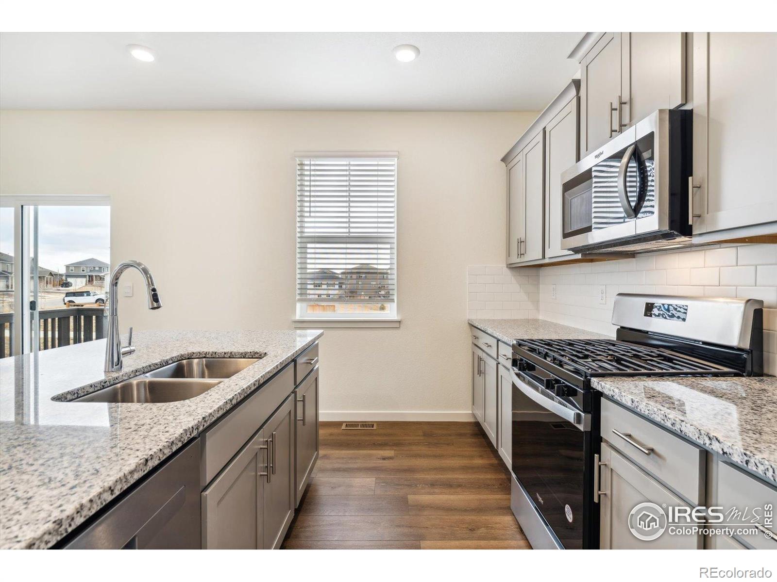MLS Image #6 for 9929  ceylon court,commerce city, Colorado