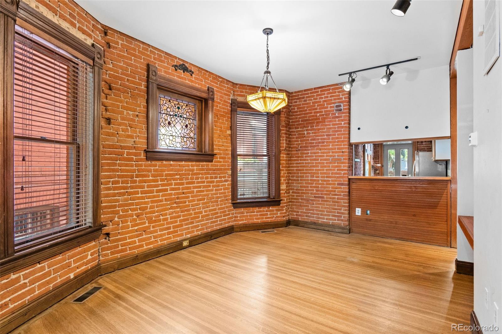 MLS Image #10 for 1629 n downing street,denver, Colorado
