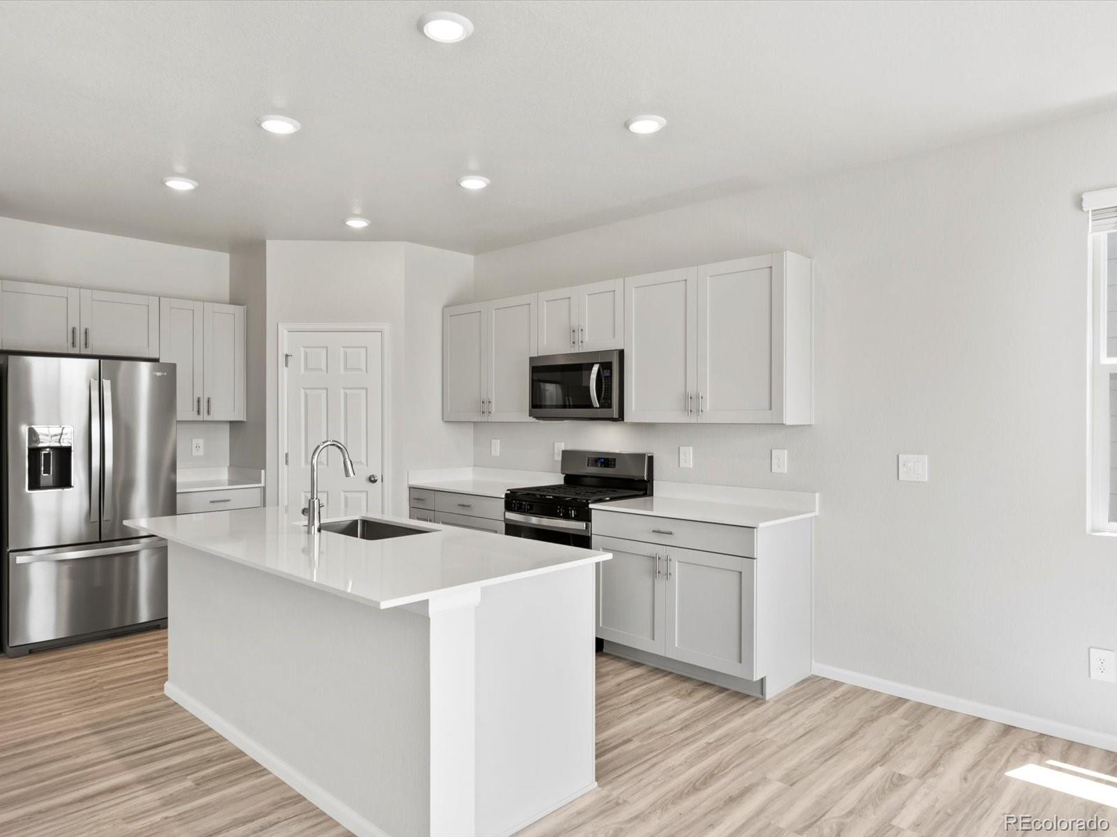 MLS Image #10 for 609  lost lake street,brighton, Colorado