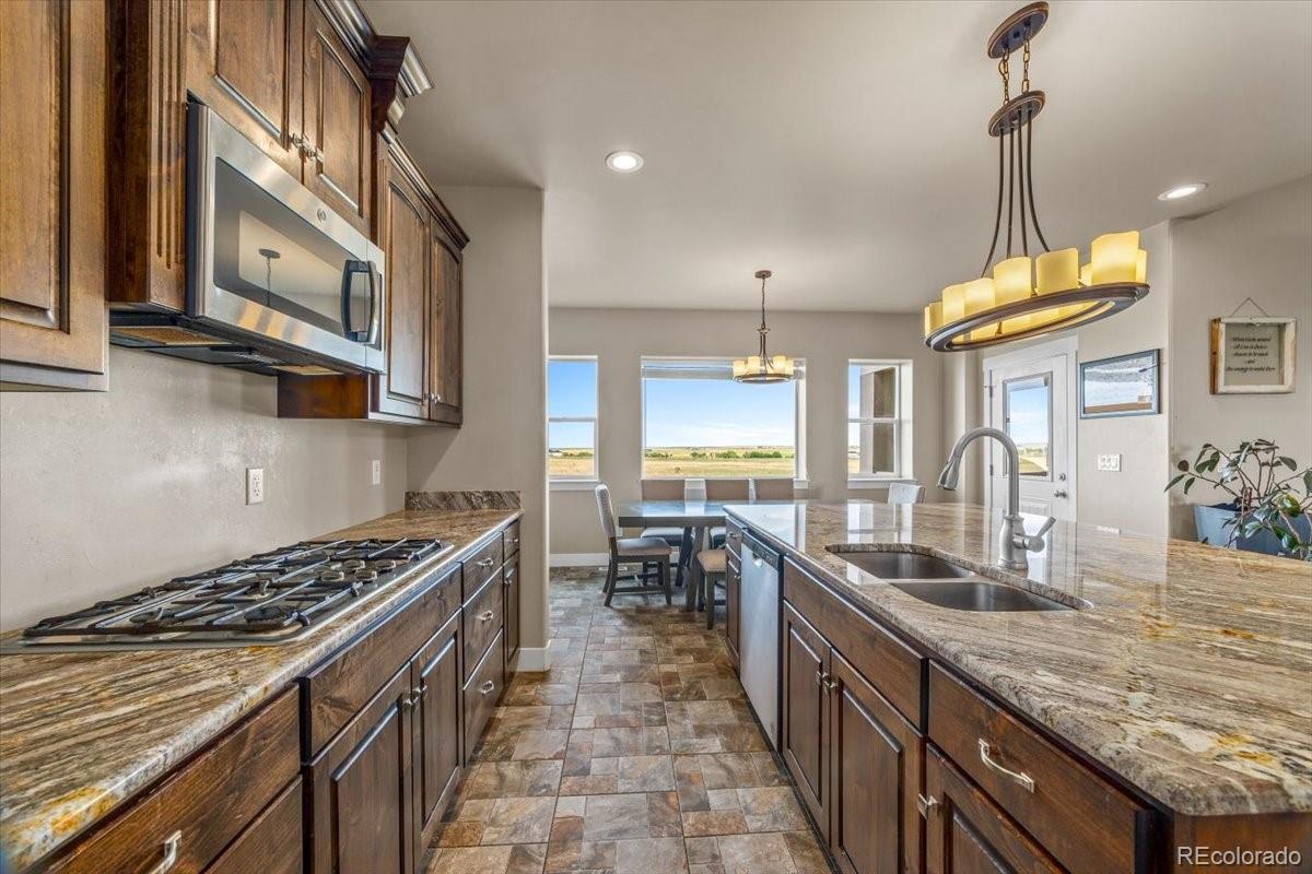 MLS Image #10 for 45425  wolf creek drive,bennett, Colorado
