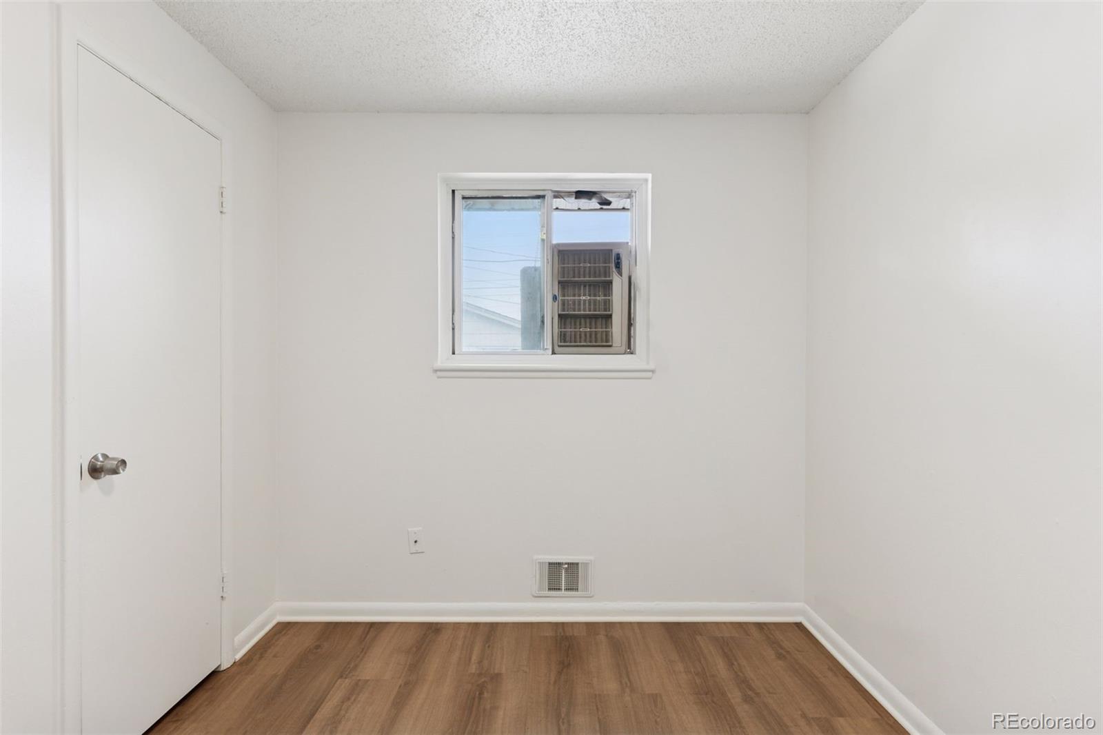 MLS Image #10 for 6951  leyden street,commerce city, Colorado