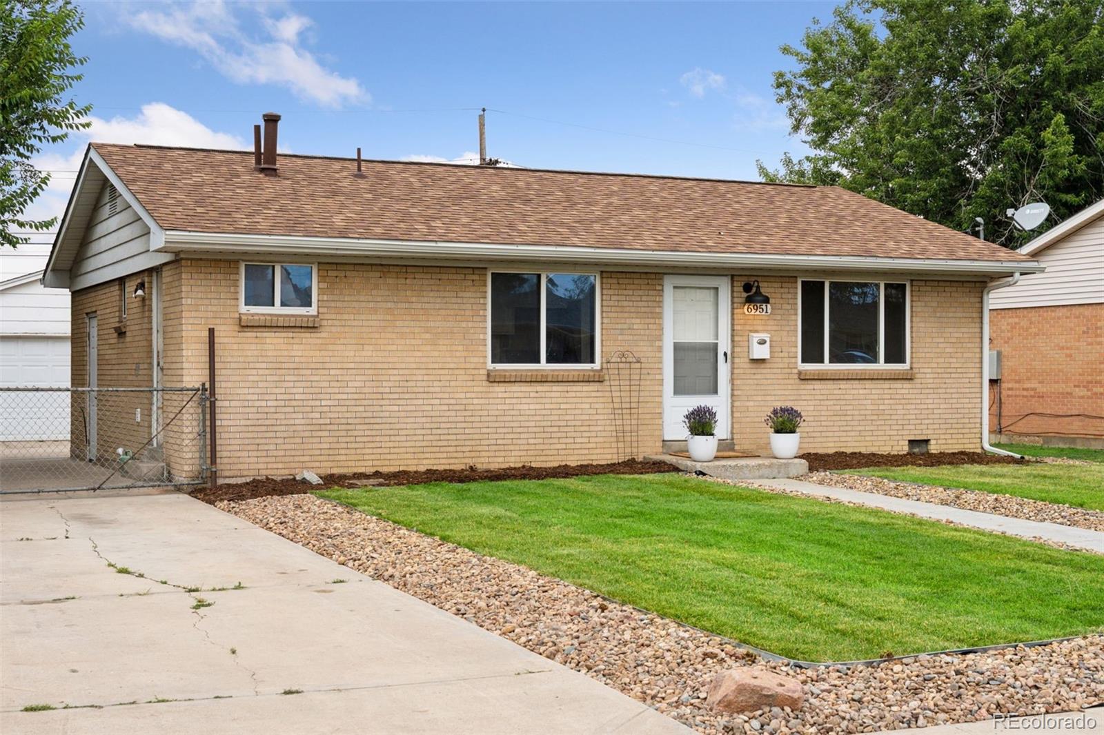 MLS Image #2 for 6951  leyden street,commerce city, Colorado