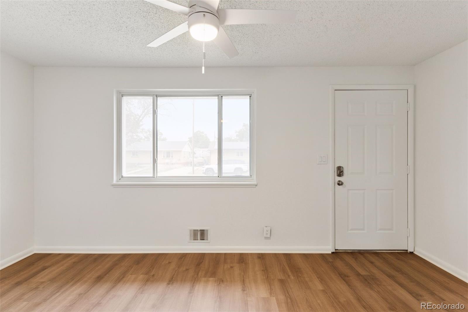 MLS Image #5 for 6951  leyden street,commerce city, Colorado
