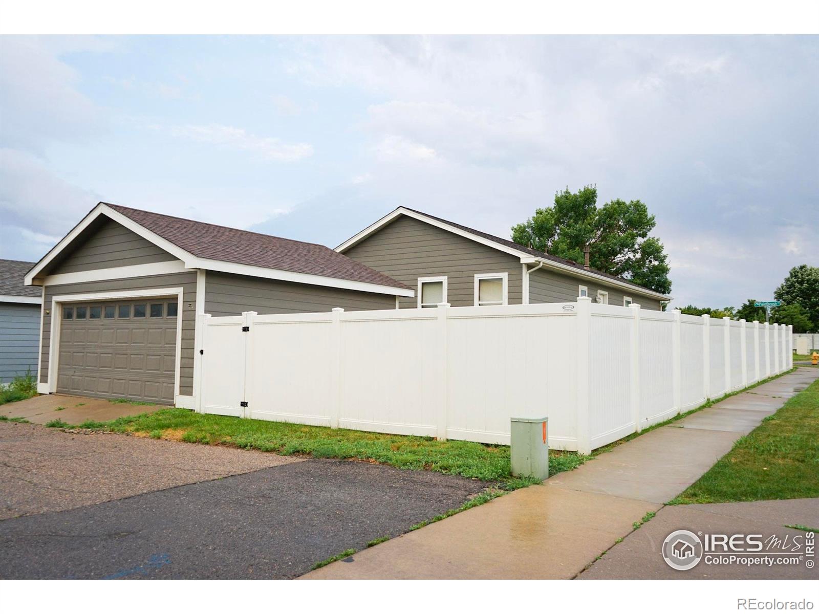 MLS Image #4 for 4200  paintbrush drive,evans, Colorado