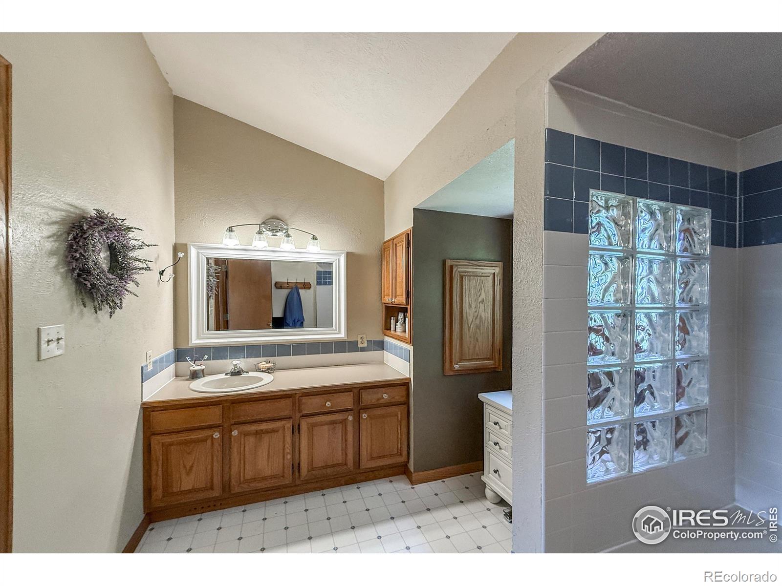 MLS Image #20 for 1943  etton drive,fort collins, Colorado