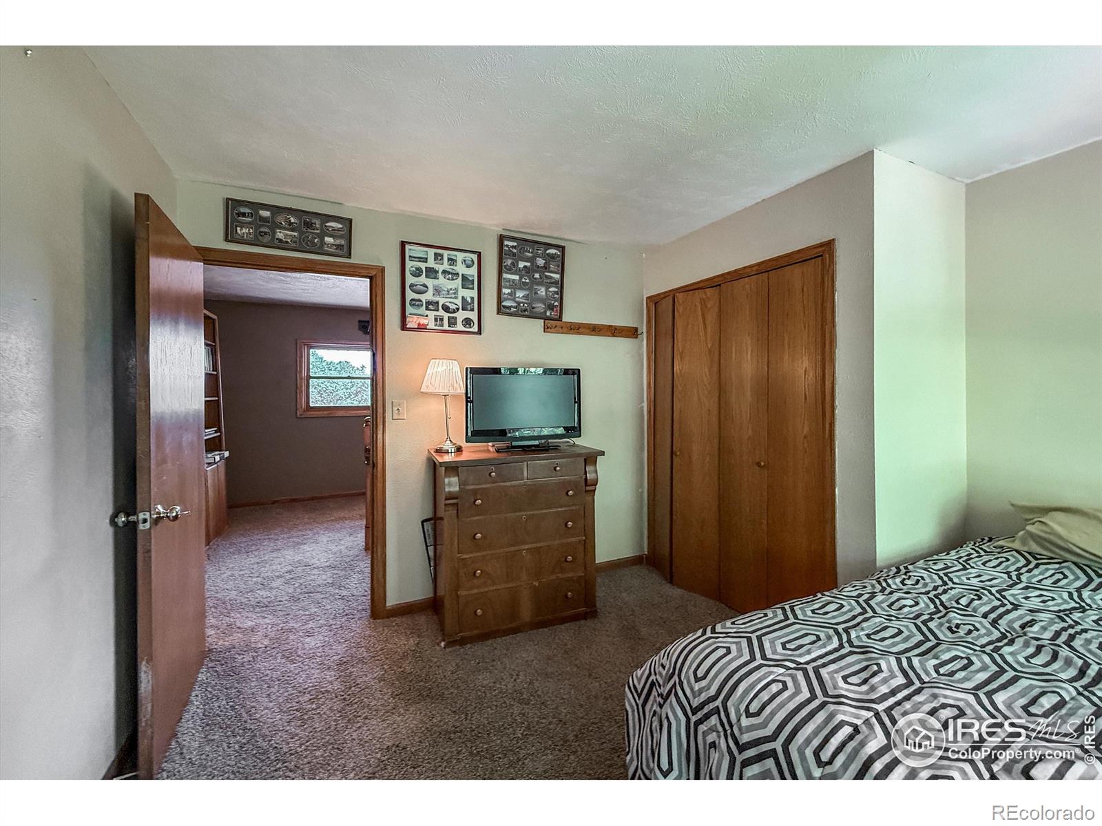 MLS Image #24 for 1943  etton drive,fort collins, Colorado