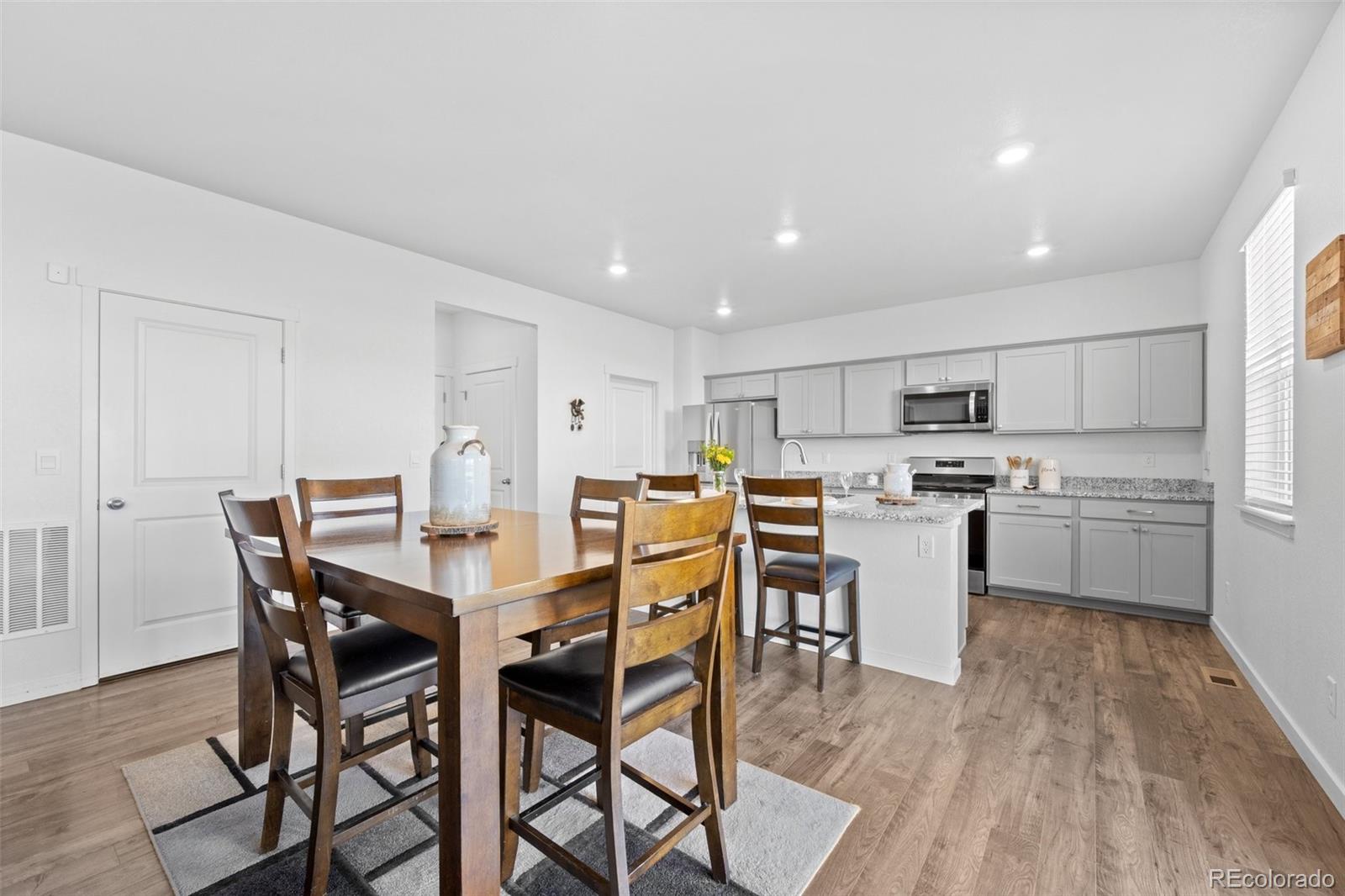 MLS Image #10 for 437  thrush place,johnstown, Colorado