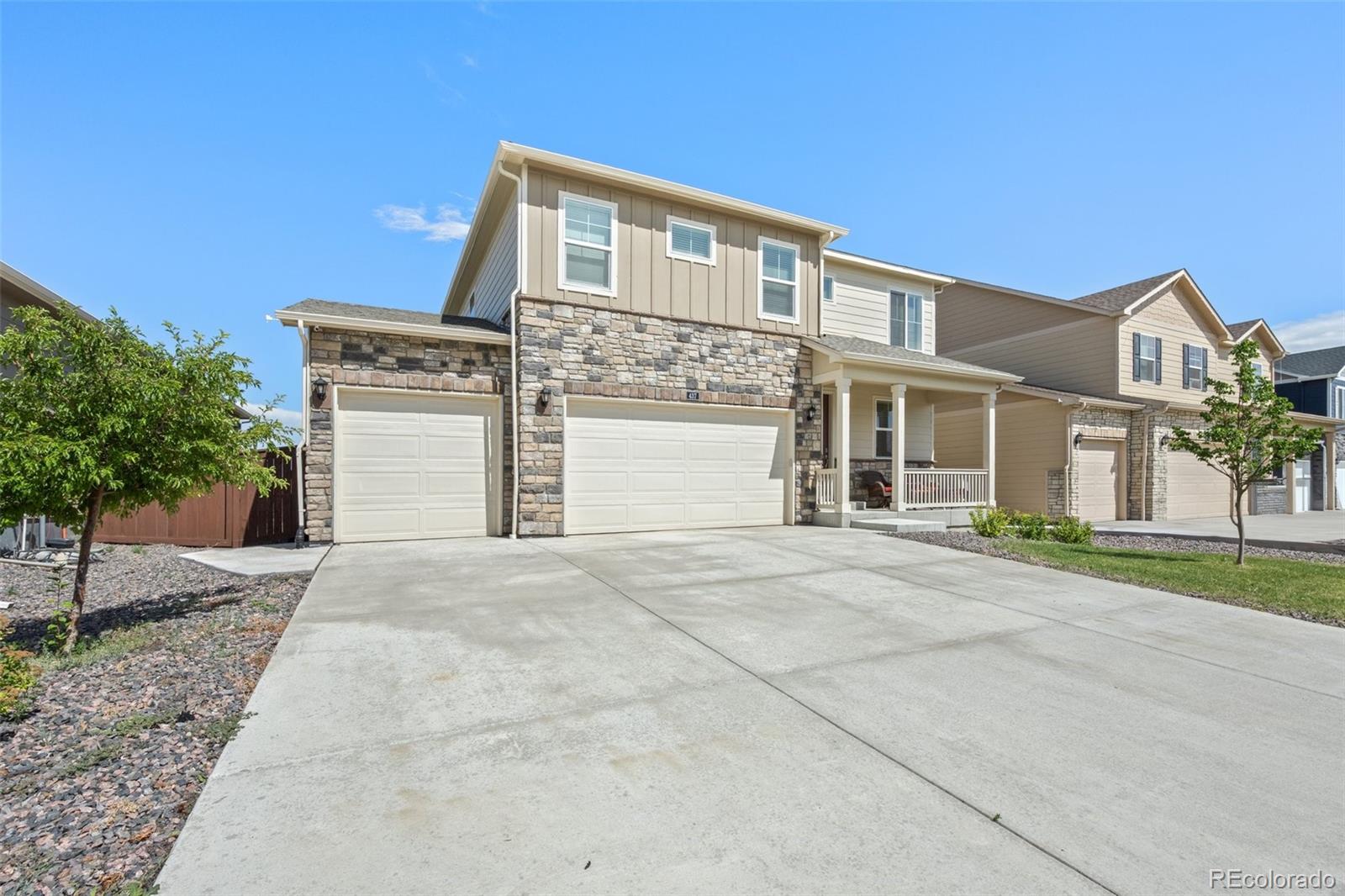 MLS Image #2 for 437  thrush place,johnstown, Colorado