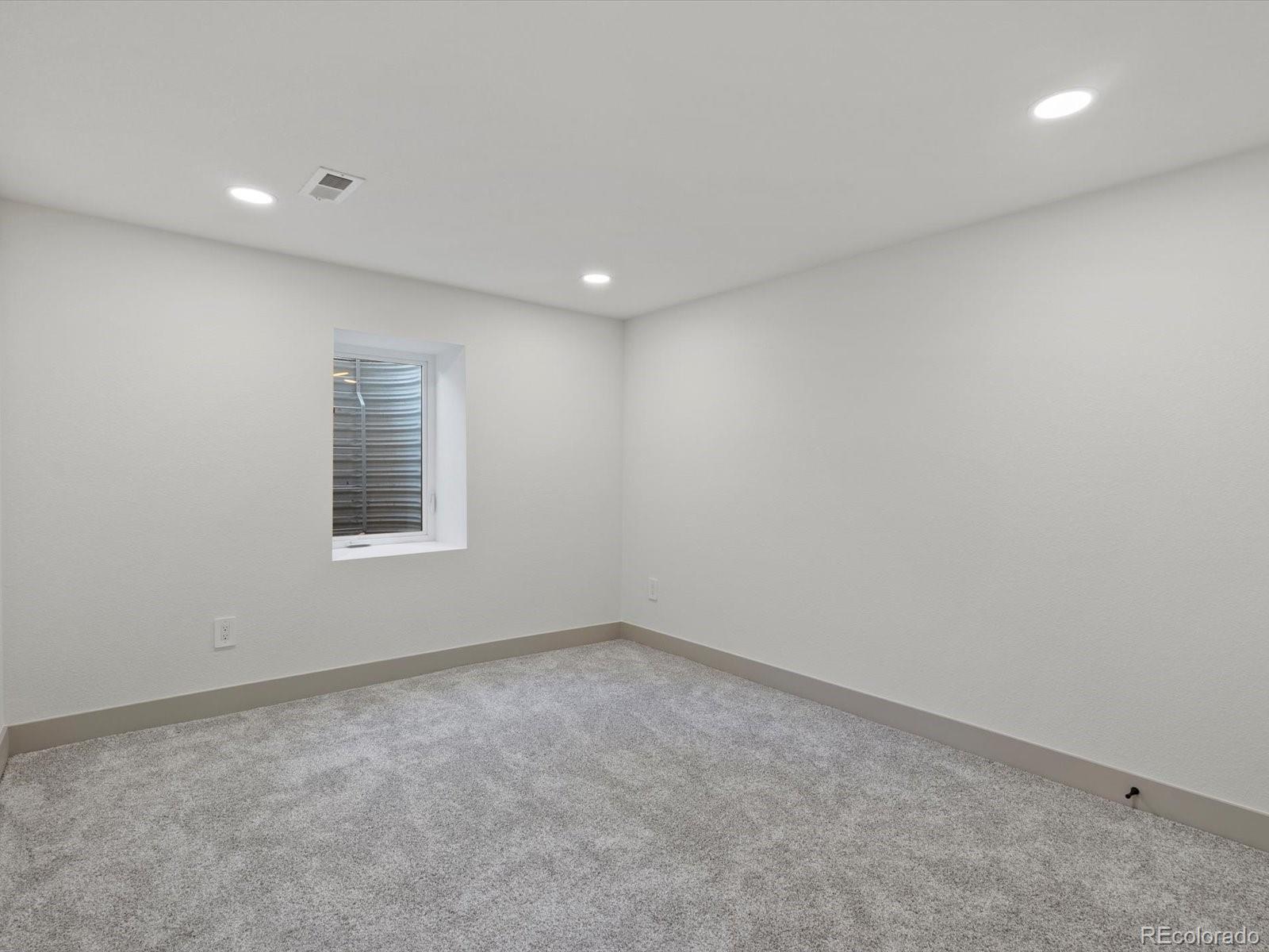 MLS Image #30 for 883 s downing street,denver, Colorado