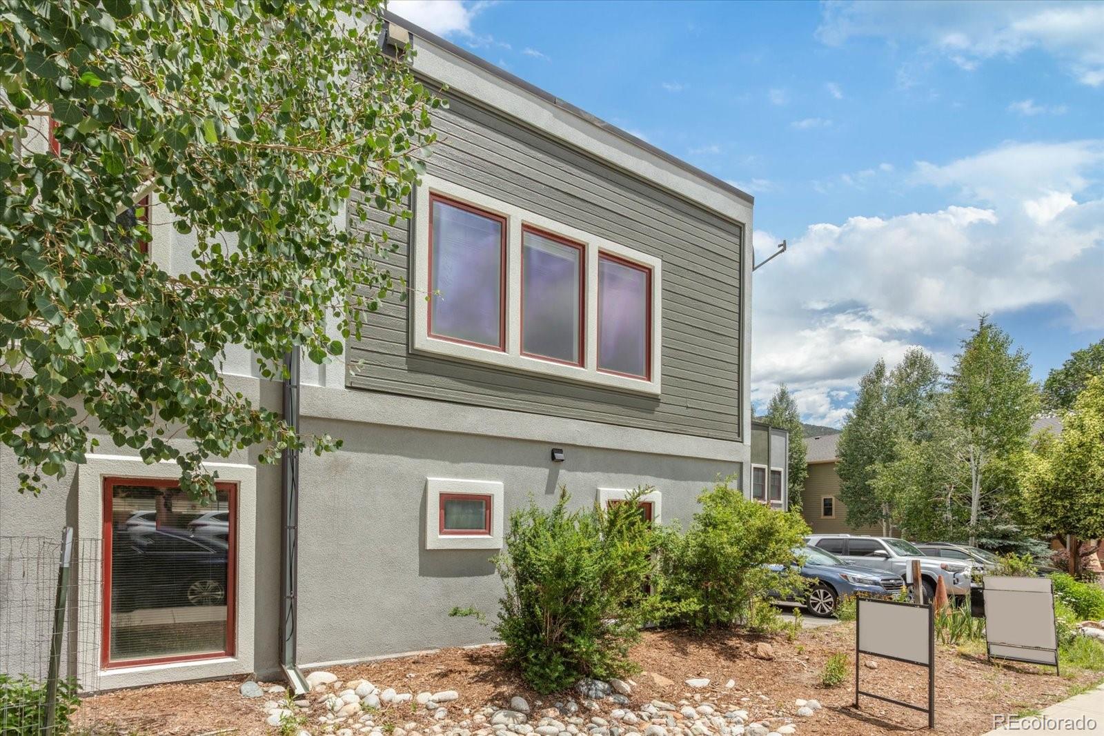 MLS Image #3 for 536 e 1st street,salida, Colorado