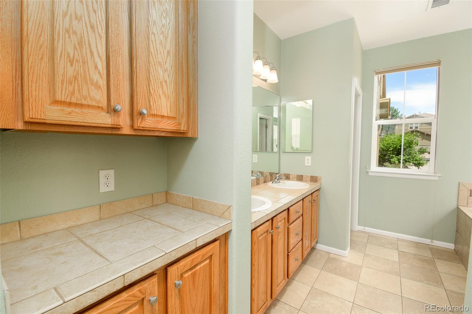 MLS Image #11 for 10597  ashfield street,highlands ranch, Colorado