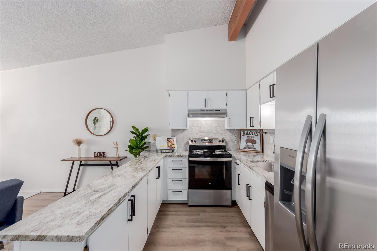 MLS Image #8 for 2620 s federal boulevard,denver, Colorado