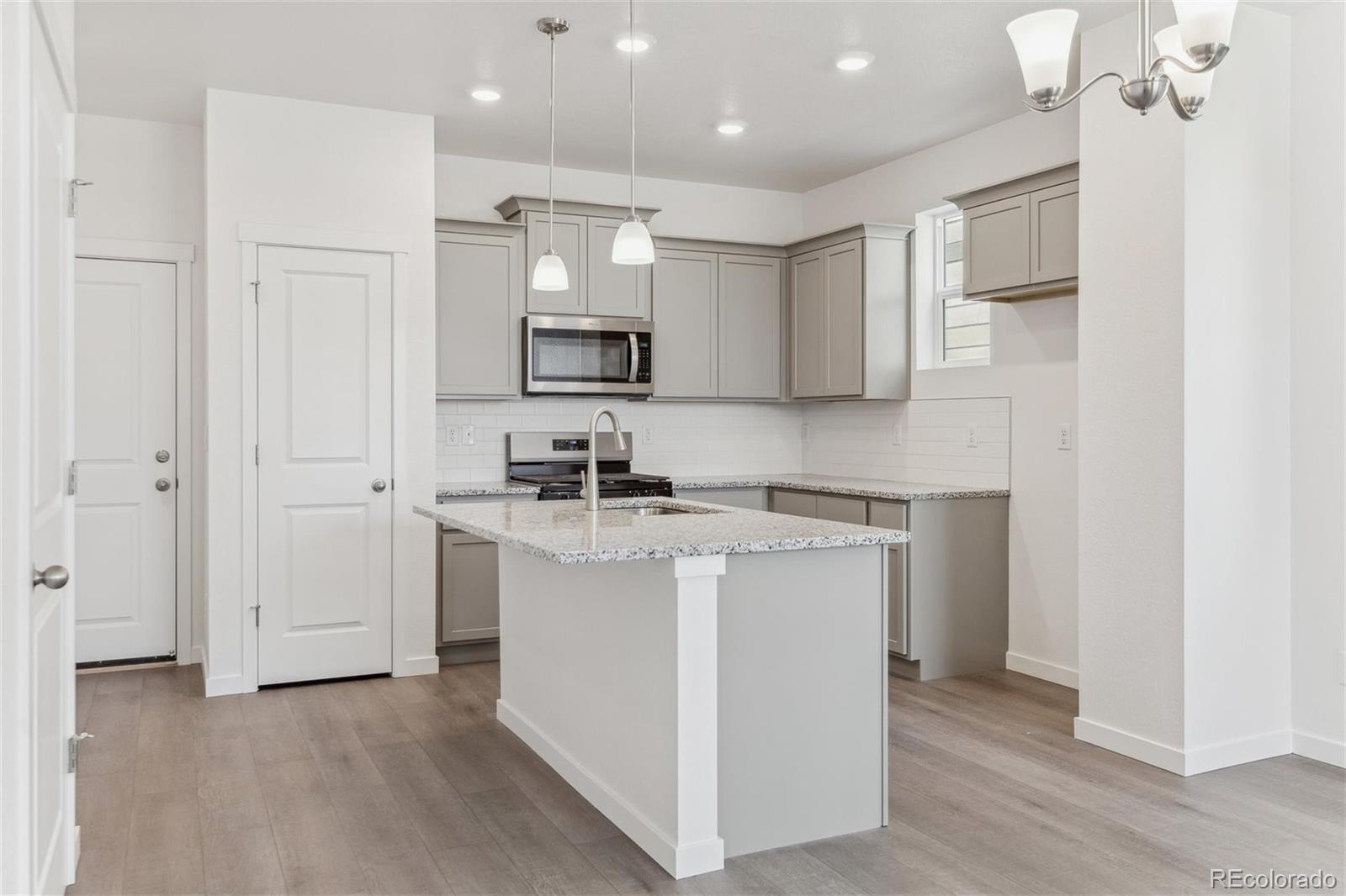 MLS Image #8 for 18734 e 99th avenue,commerce city, Colorado