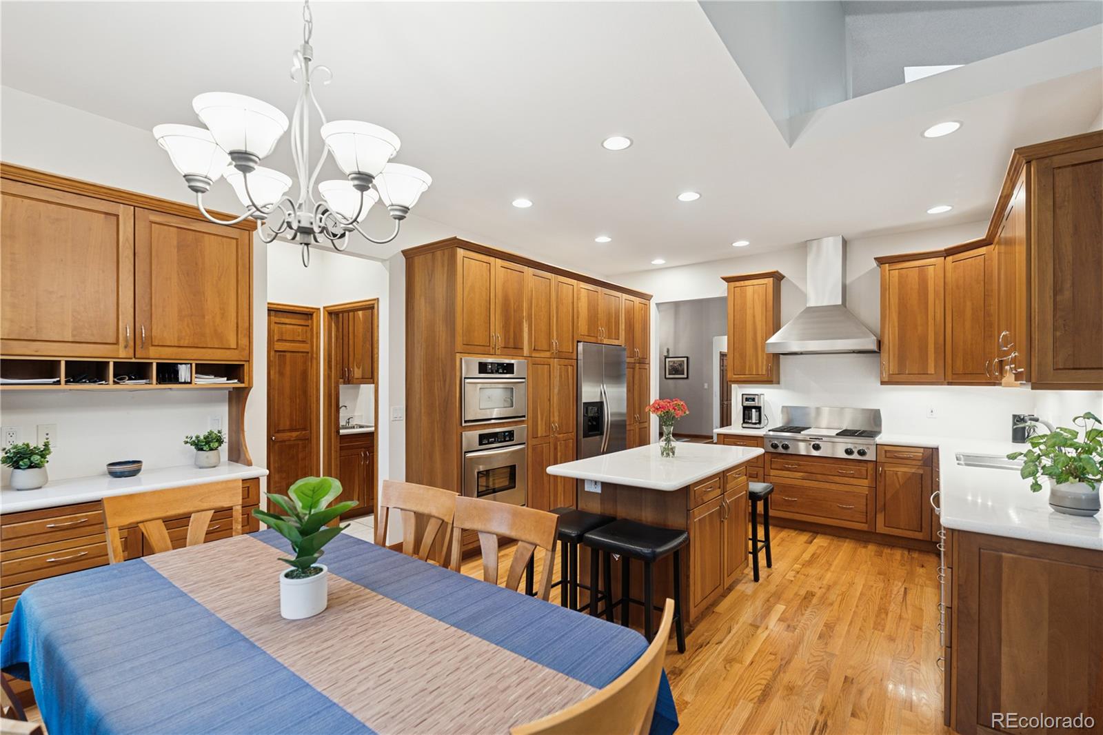 MLS Image #14 for 590  manorwood lane,louisville, Colorado