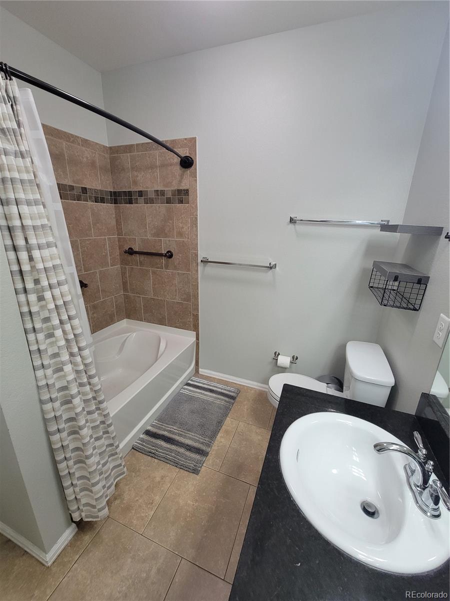 MLS Image #11 for 9637 e 5th ,denver, Colorado