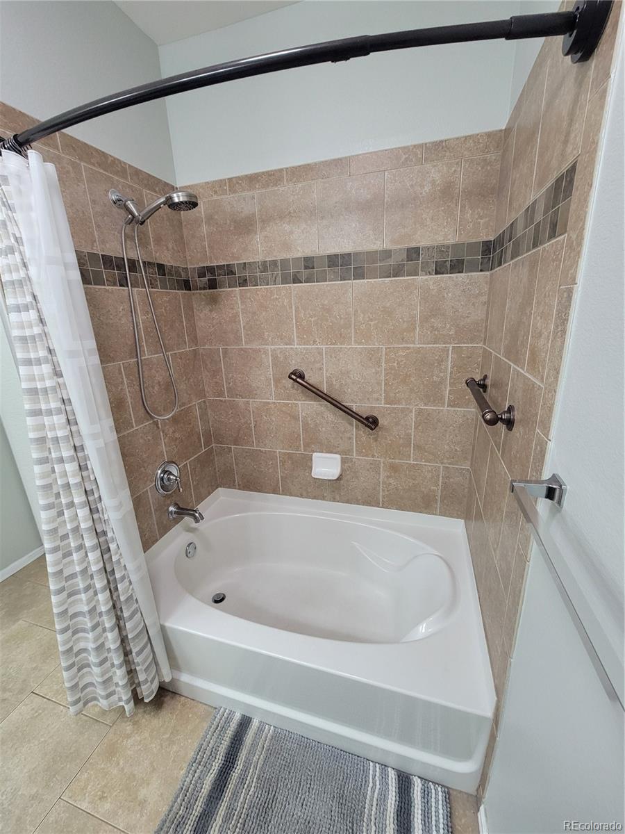 MLS Image #12 for 9637 e 5th ,denver, Colorado