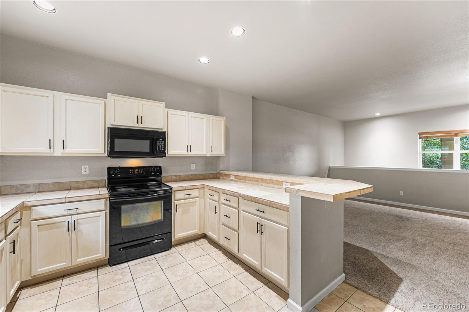 MLS Image #12 for 778 s leyden street,denver, Colorado