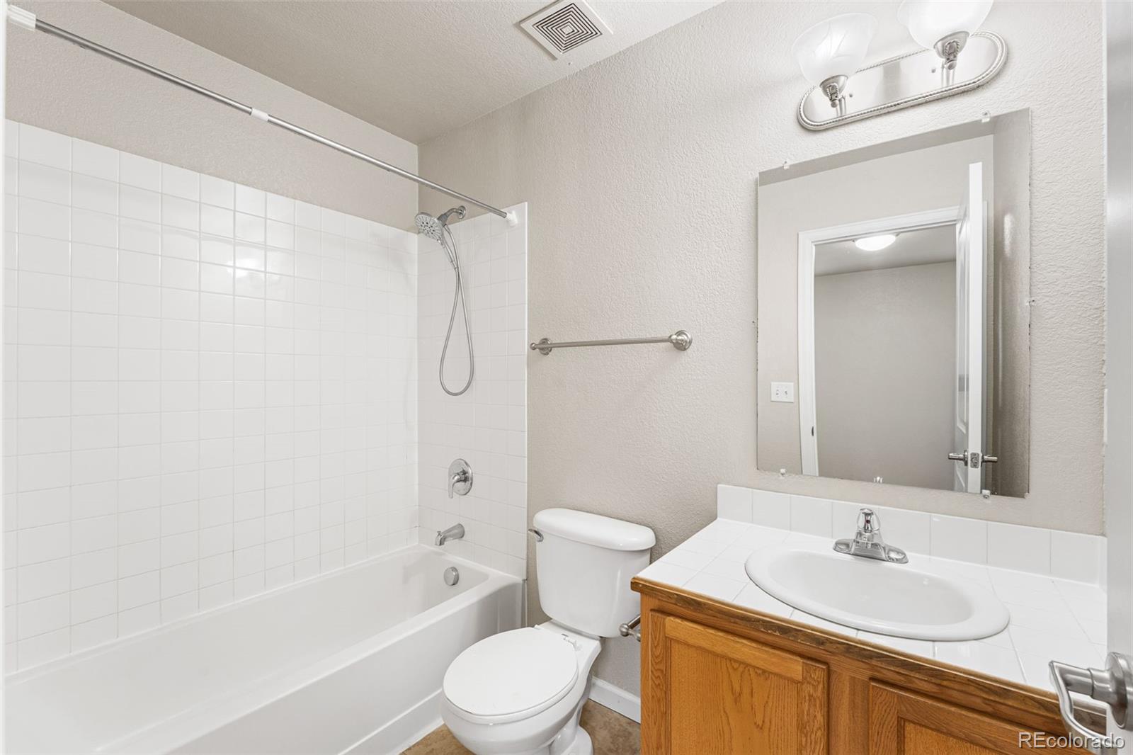 MLS Image #26 for 778 s leyden street,denver, Colorado