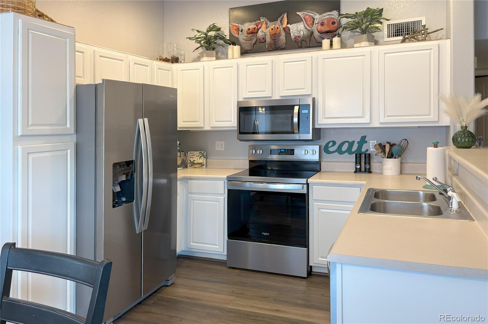 MLS Image #2 for 4875 s balsam way,littleton, Colorado