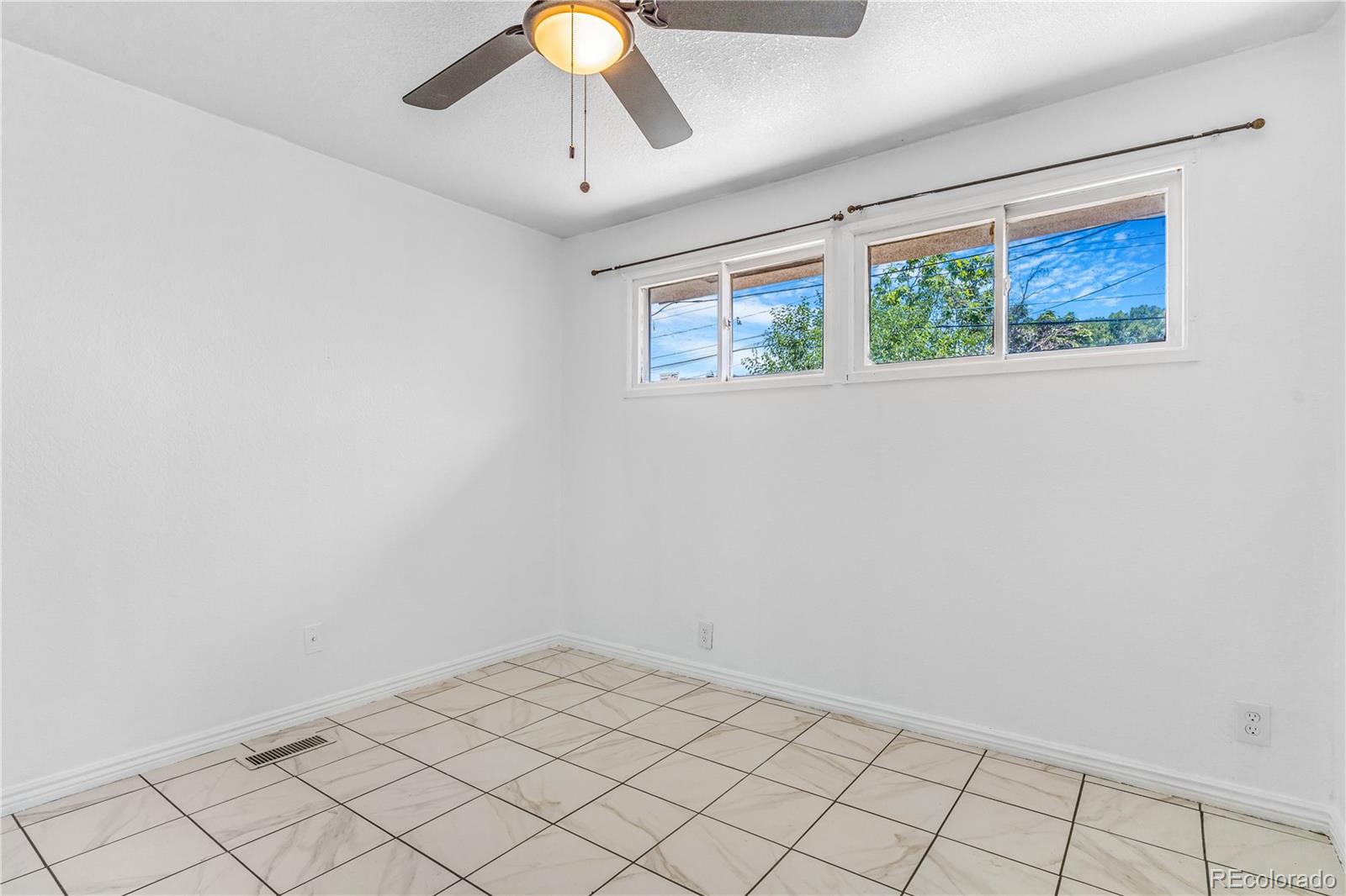 MLS Image #8 for 6560  porter way,commerce city, Colorado