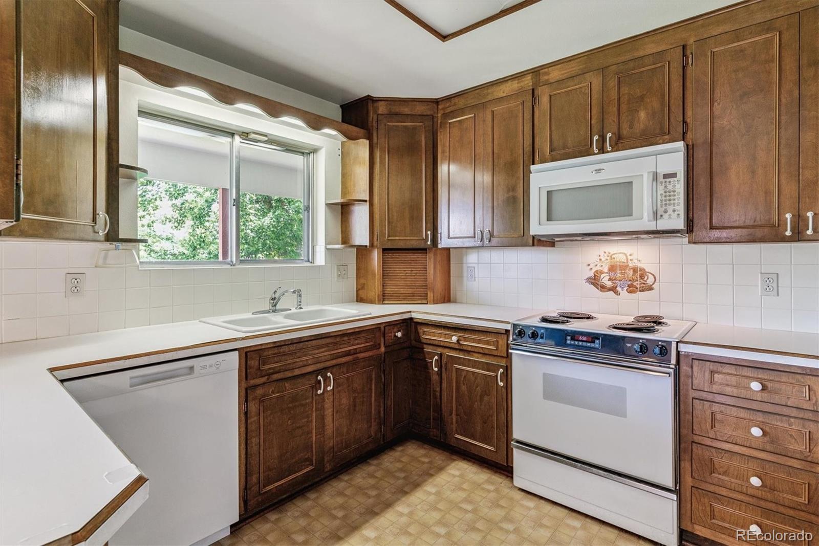 MLS Image #11 for 9  rangeview drive,wheat ridge, Colorado