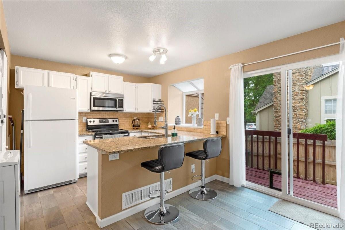 MLS Image #3 for 18131 e arizona avenue b,aurora, Colorado
