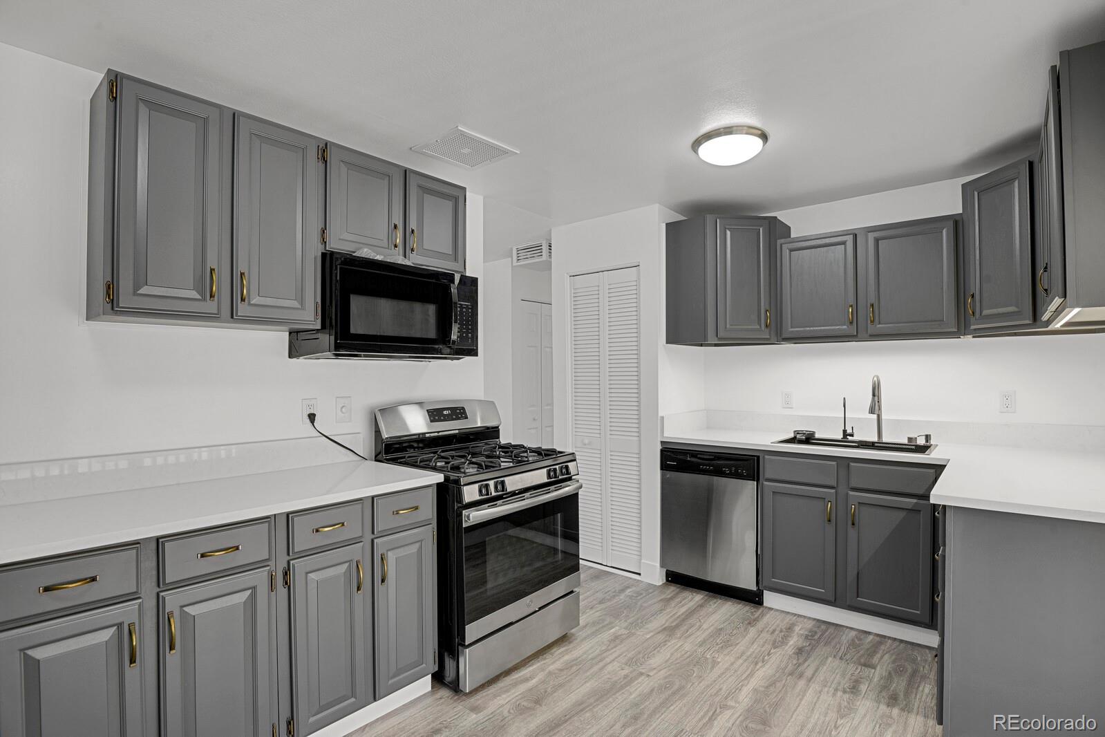 MLS Image #6 for 8381  vine street,denver, Colorado