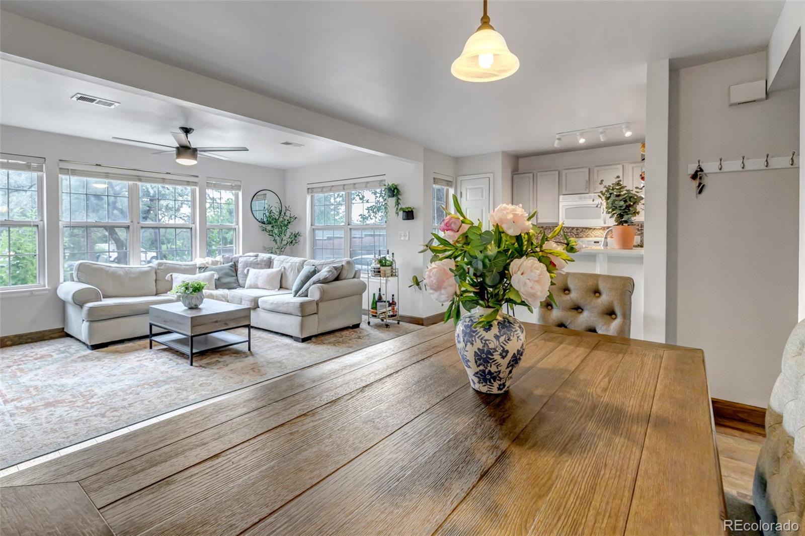 MLS Image #2 for 6711 s ivy way a2,centennial, Colorado