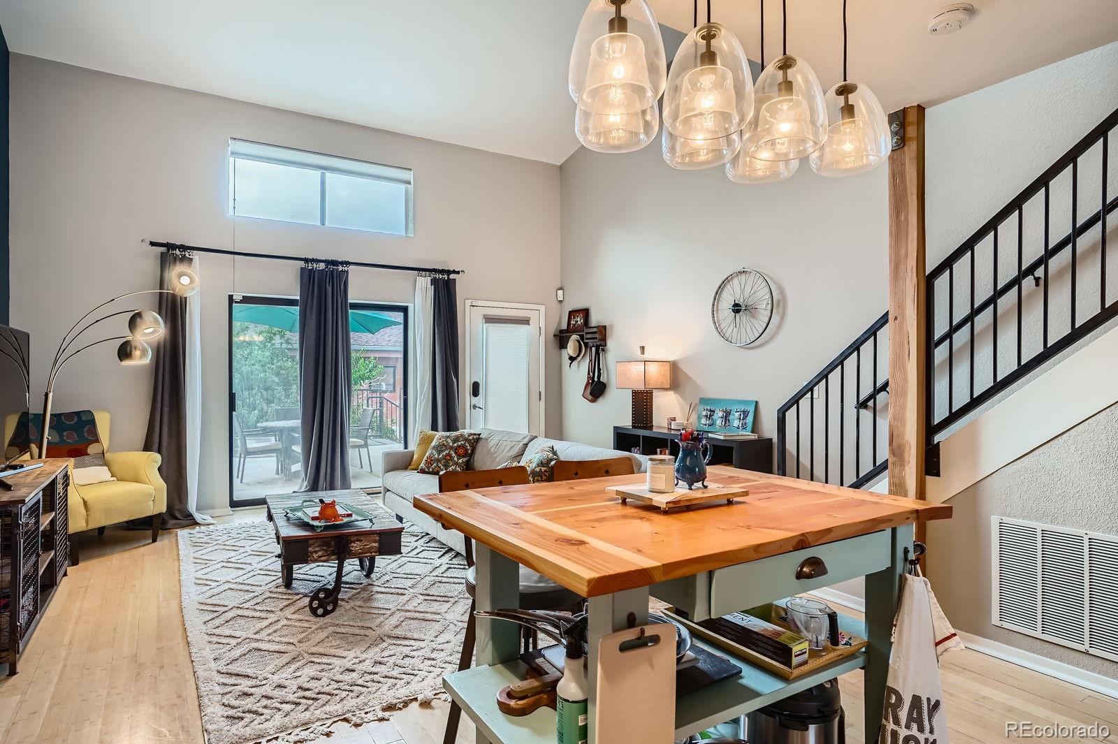 MLS Image #12 for 3295  blake street,denver, Colorado