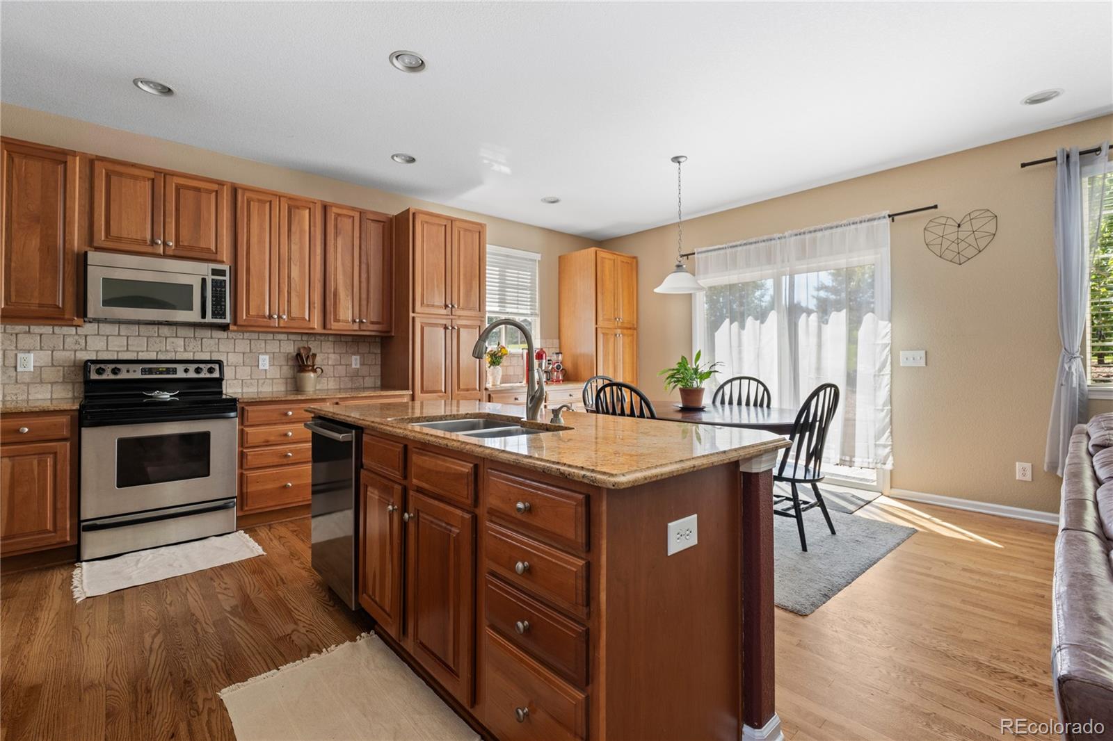 MLS Image #12 for 16896 e maplewood drive,aurora, Colorado