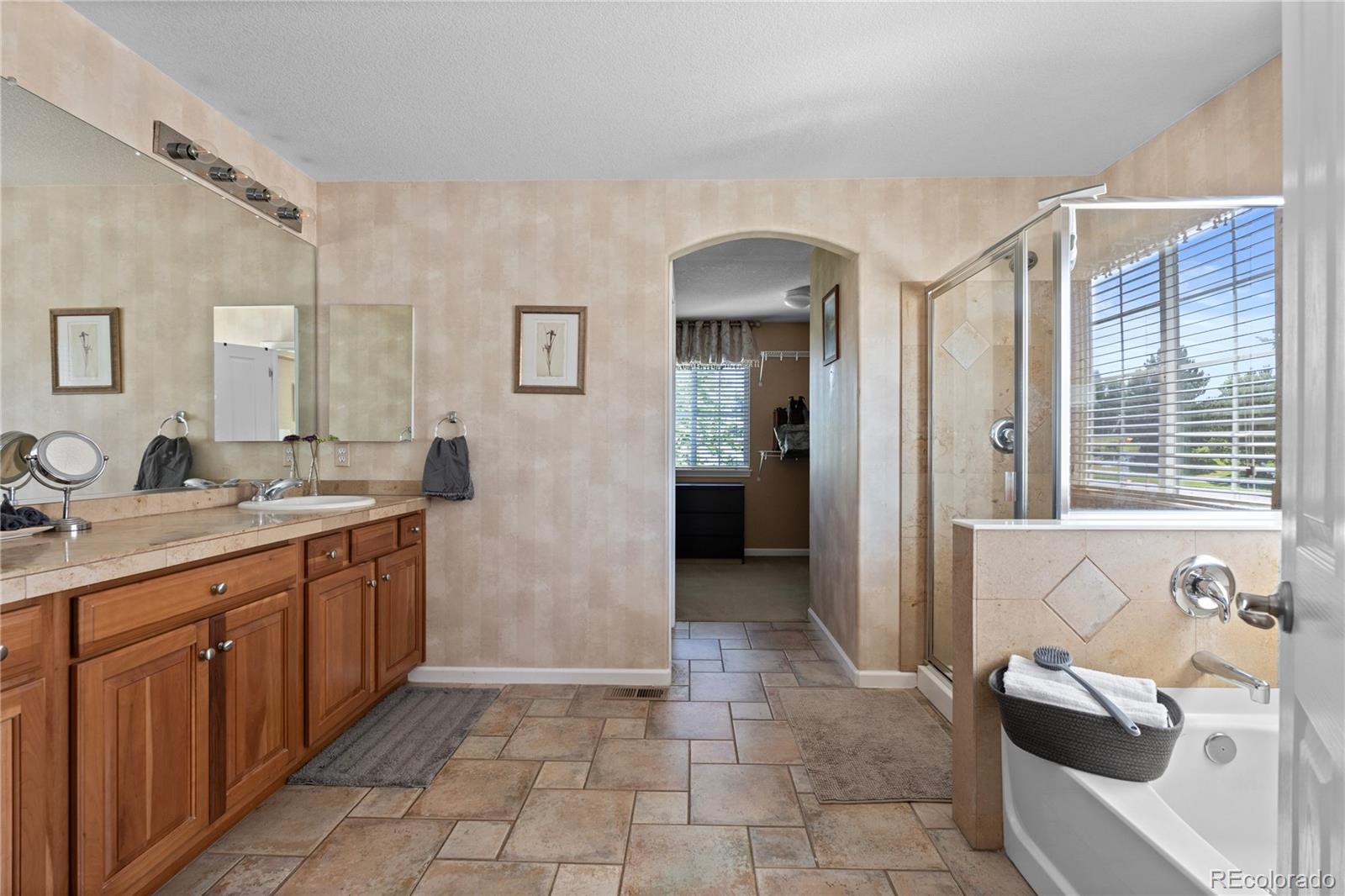 MLS Image #7 for 16896 e maplewood drive,aurora, Colorado