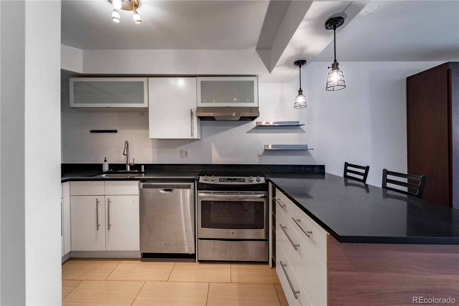MLS Image #3 for 830 n sherman street,denver, Colorado