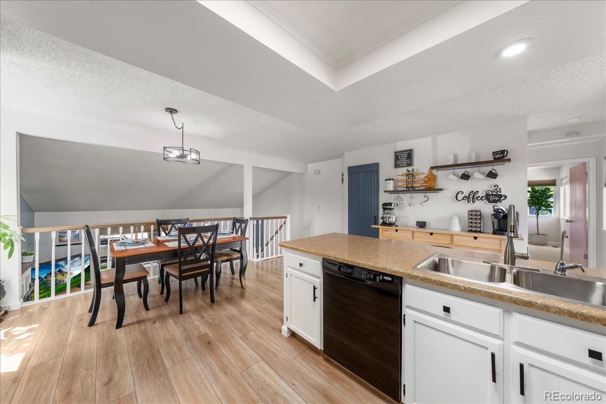 MLS Image #13 for 9655 w bellwood place,littleton, Colorado