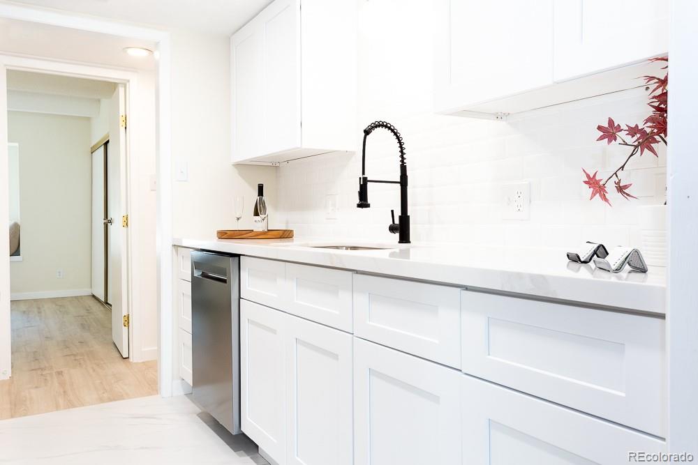 MLS Image #7 for 2525 s dayton way,denver, Colorado