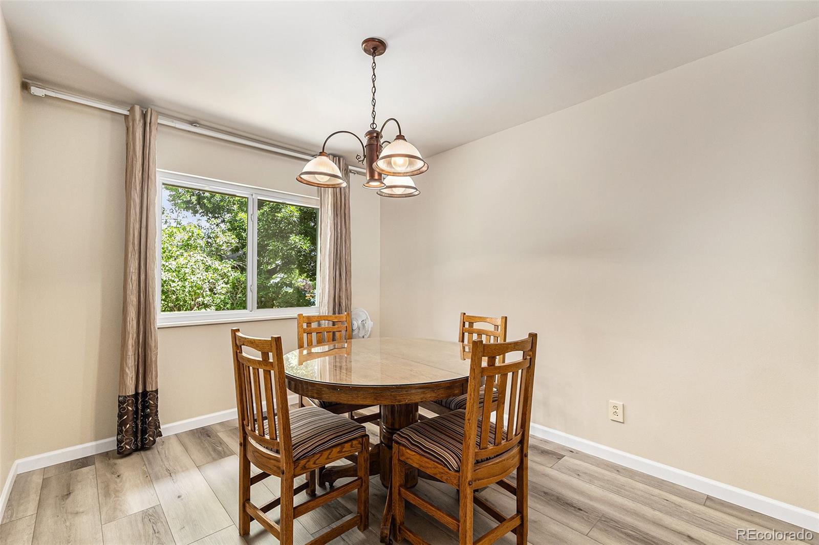 MLS Image #8 for 2398 s eldridge street,lakewood, Colorado