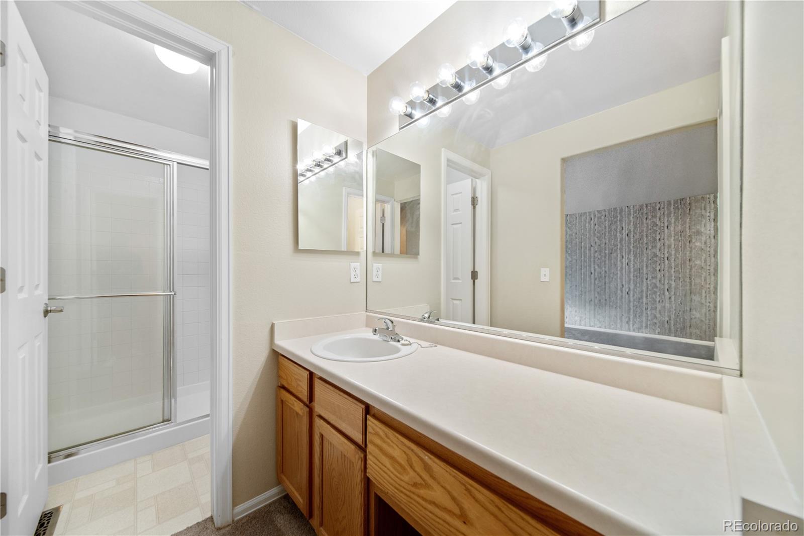 MLS Image #11 for 2242 s uravan street,aurora, Colorado