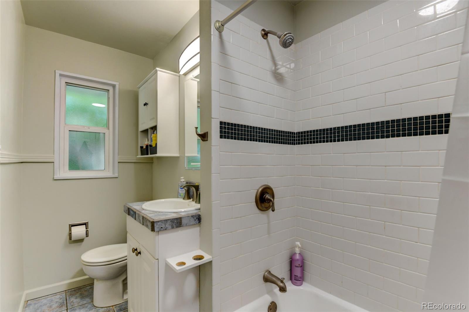 MLS Image #10 for 5690 e cornell avenue,denver, Colorado