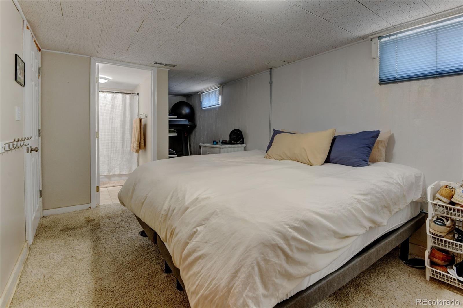 MLS Image #13 for 5690 e cornell avenue,denver, Colorado
