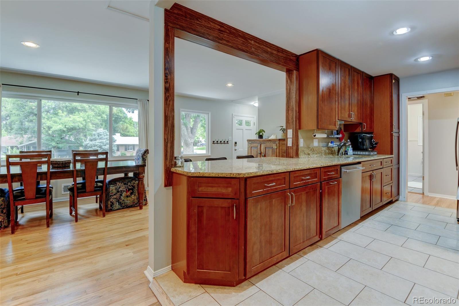 MLS Image #4 for 5690 e cornell avenue,denver, Colorado