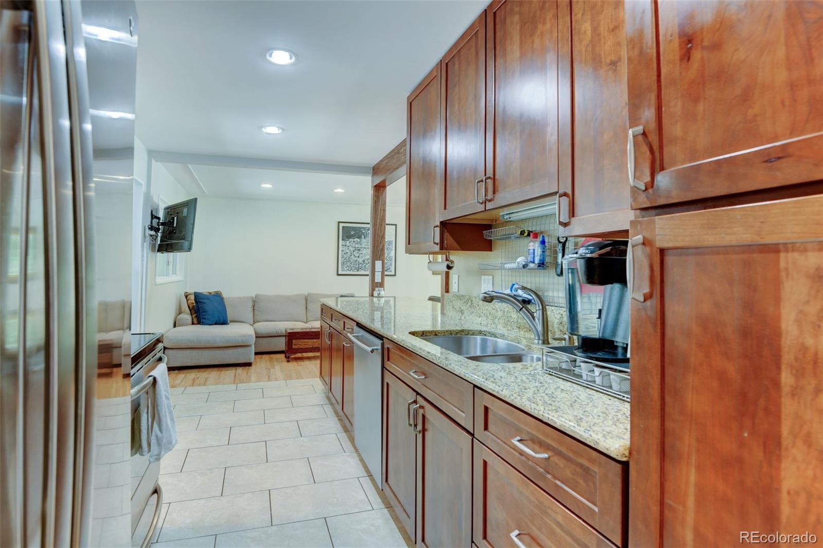 MLS Image #5 for 5690 e cornell avenue,denver, Colorado